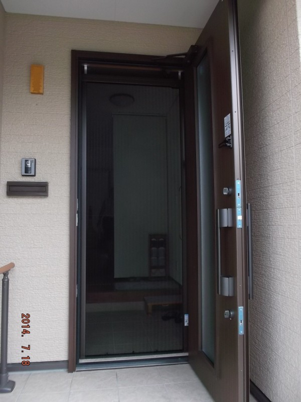 網戸の基本 網戸の張替え時はいつ 張替える時に考えたい目の大きさと種類 最新機能と料金について 住まいるオスカーのリフォーム