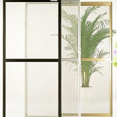 網戸の基本:網戸の張替え時はいつ?張替える時に考えたい目の大きさと種類、最新機能と料金についての画像