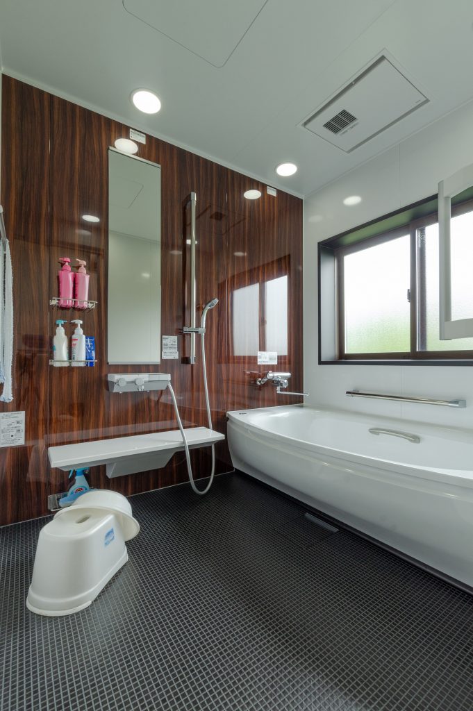 富山県 砺波市 浴室リフォーム 1 25坪サイズ Totoサザナ 快適ワイド浴槽 住まいるオスカー