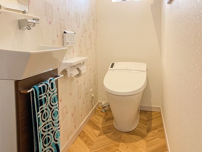 タンクなしおしゃれなトイレへ！