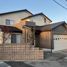 外壁塗装の定期メンテナンスで住まいの寿命を長持ちさせよう！の画像