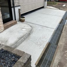 仕上に工夫有り！玄関アプローチ改修工事。の画像