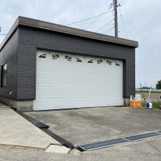 古くなった２×４ガレージ（キャナディー）の維持管理！キャナディー外壁重ね張り工事の画像