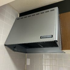 レンジフード交換　「換気扇のガラリが壊れて困っているんよー」の画像