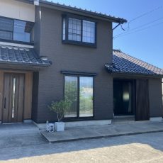 さりげない外観の変化と目隠しとしてアルミスクリーンは如何ですか?の画像