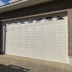 ～美しさを取り戻す～ガレージパネル塗装工事の画像