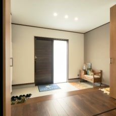 時を刻む和洋スタイル ～柱が見守る、日々の物語～（スケルトン解体→フルリフォーム）の画像